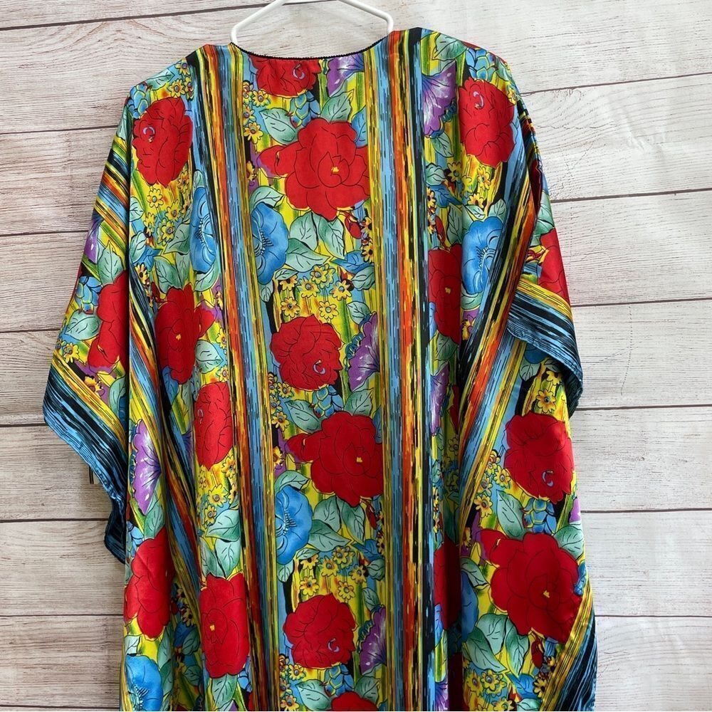 NEW WITH TAGS VINTAGE WINLAR FLORAL KIMONO - Picture 6 of 9